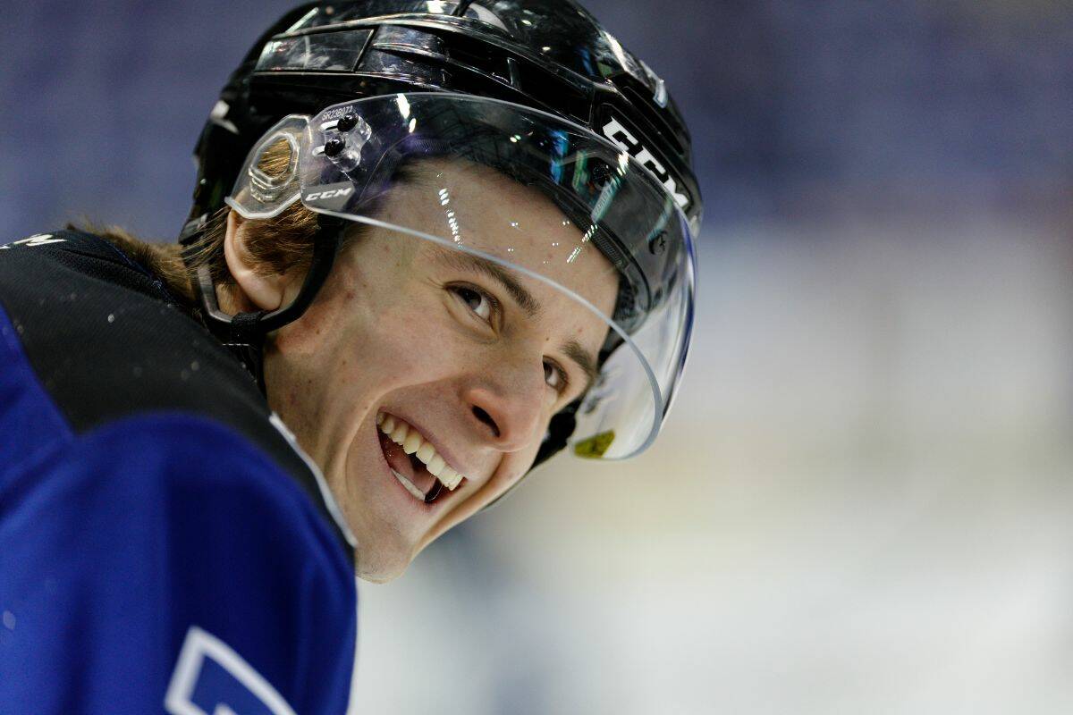 Ex-Victoria Royals forward shines at North Dakota with rookie of the year nod